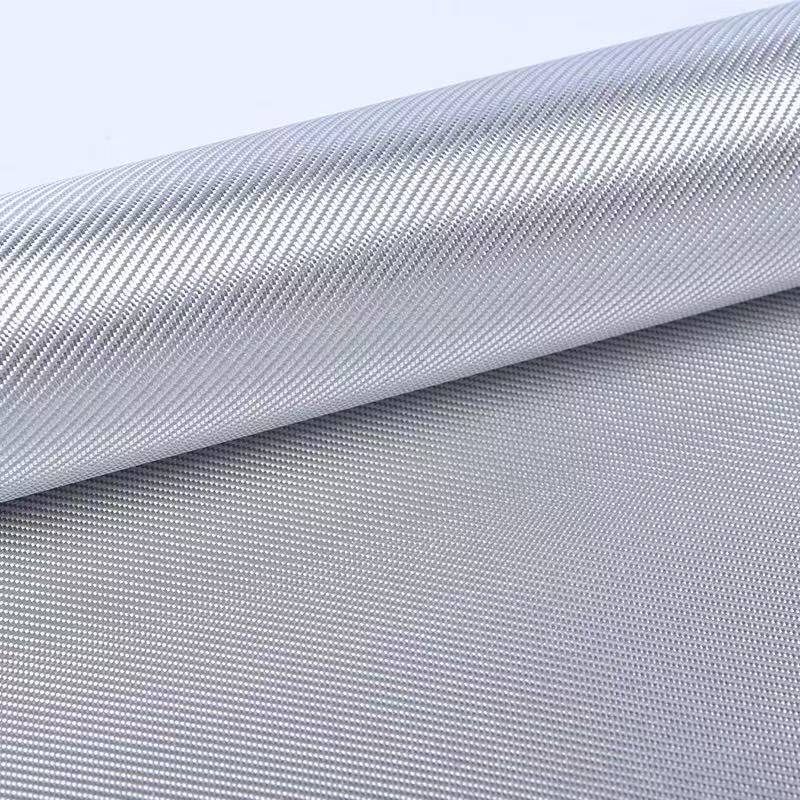 3k 240gsm メッキ光沢シルバーガラス繊維生地 ファイ - Crepe Pan Carbon のレビューと価格